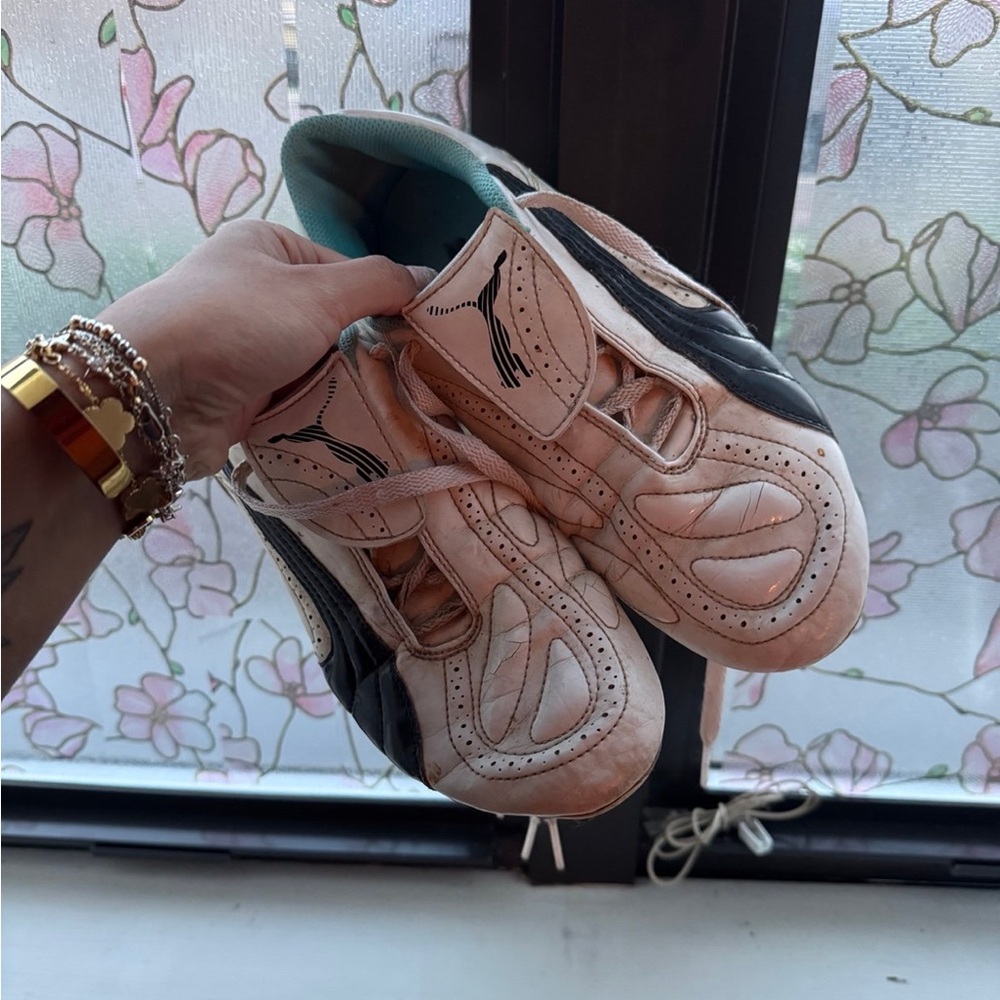 Women’s Puma Soccer Cleats • 9